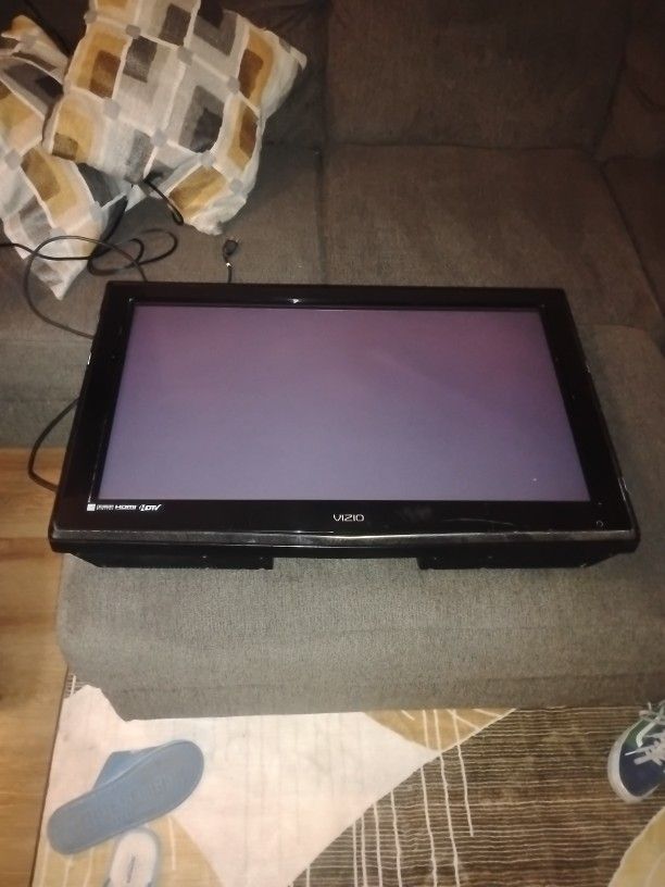 Vizio 30-32 In