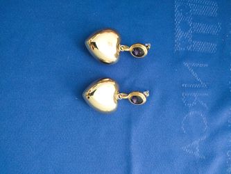Brand new vintage heart shape purple stone earrings