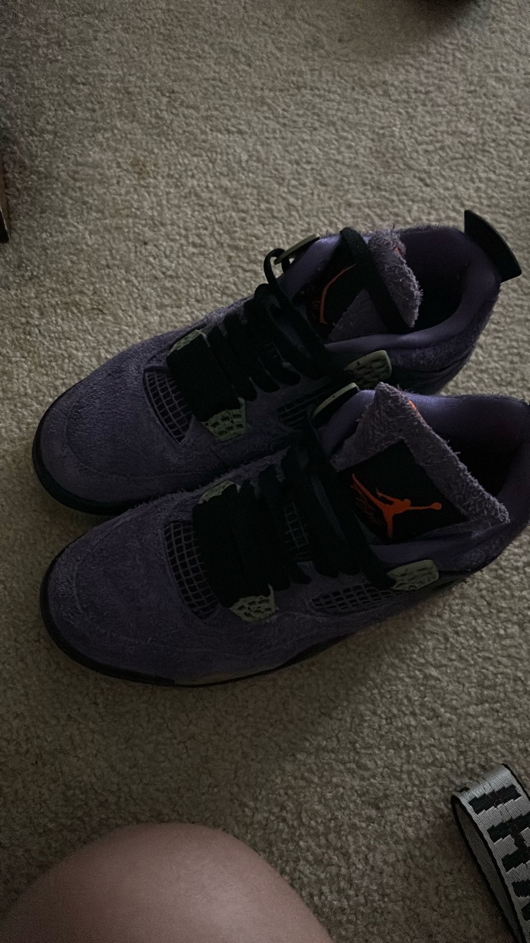 Jordan 4 
