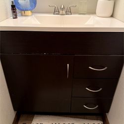 Bathroom Vanity 30” With Sink And Faucet