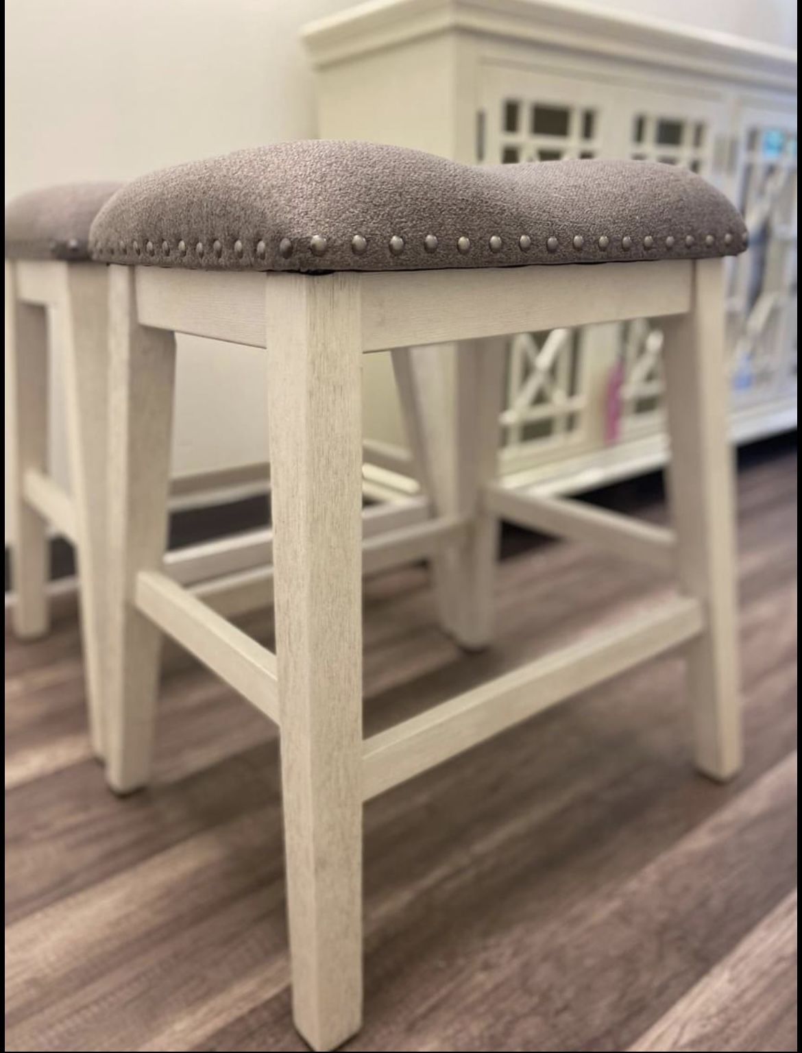 Off White Backless Farmhouse Bar Stool