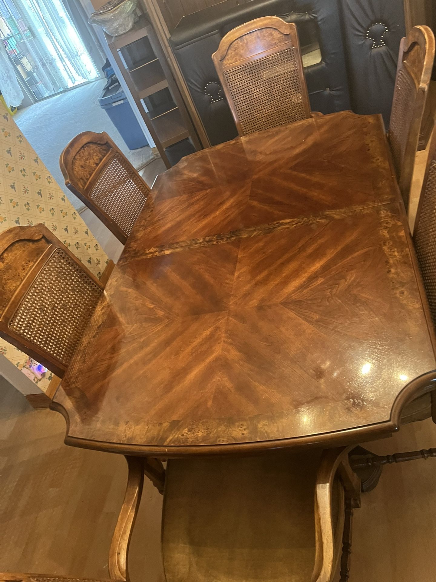 Full Table Set