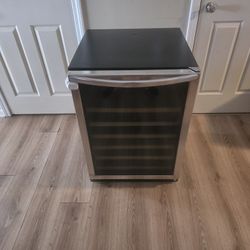 Frigidaire Gallery 52-Bottle Wine Cooler