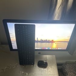 iMac 2019 4K Display 1TBB 8 Gb Ram 