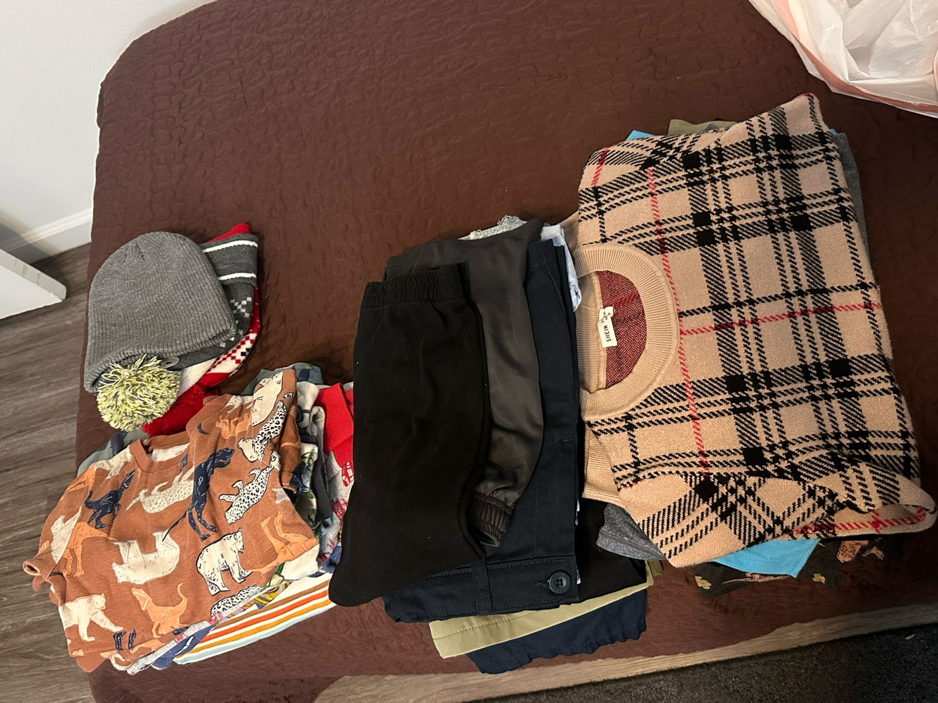 Boy Clothes/ Ropa De Niño FREE