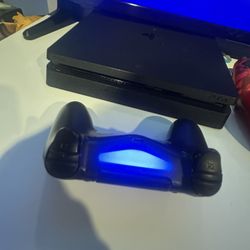 PS4 SLIM 