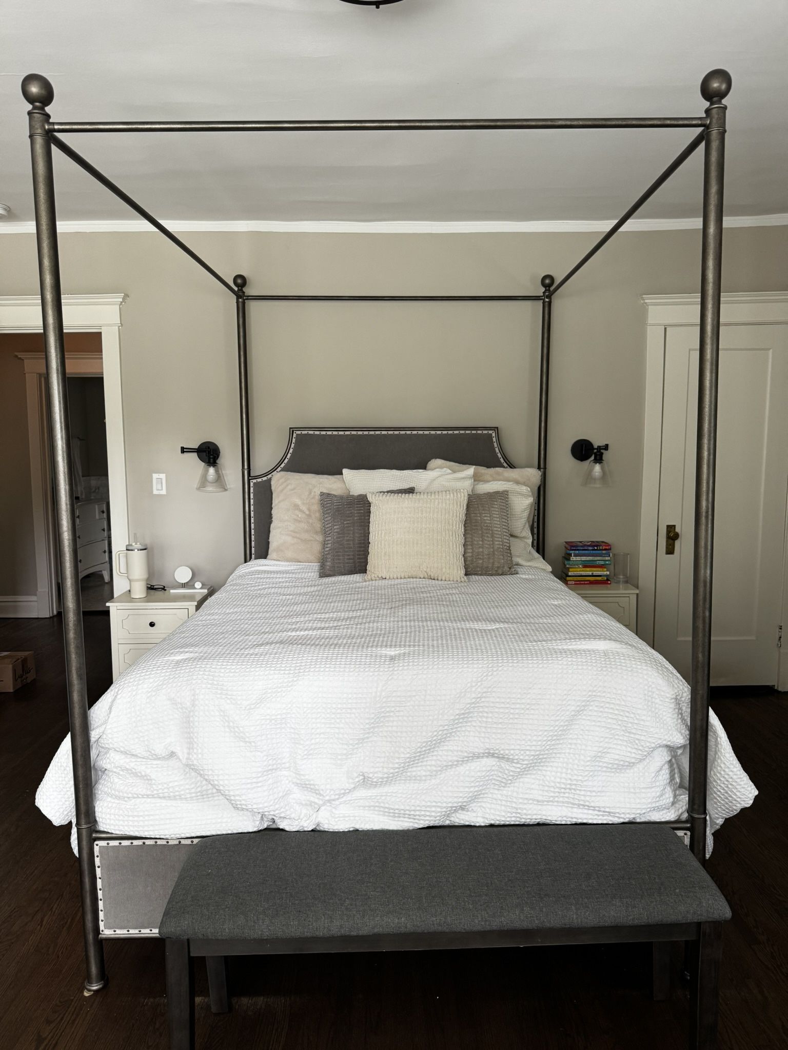 Canopy Bed Frame Queen