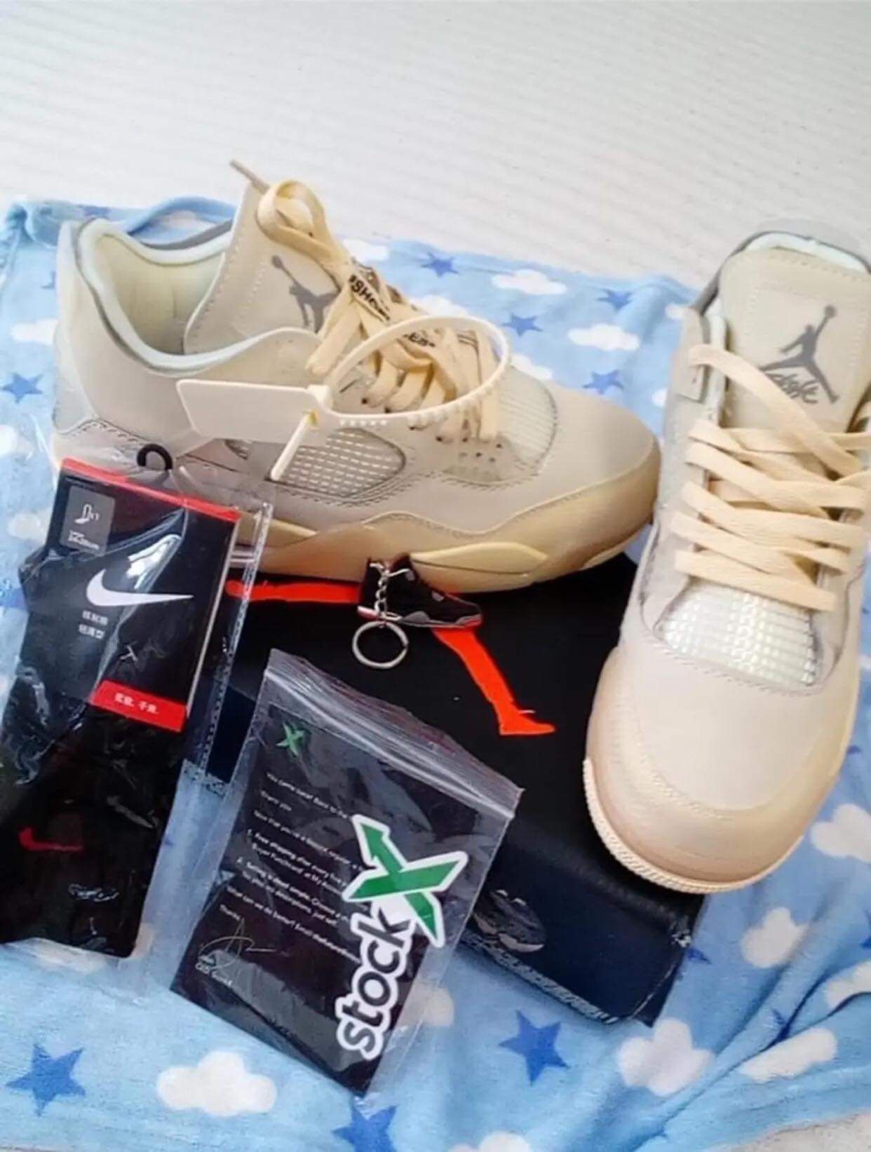 JORDAN AIR 4 RETRO CV388001. SIZE USA 10 - EUR 44 BRAND NEW COLOR: BEIGE