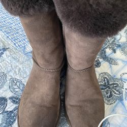 UGG BOOTS