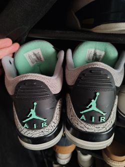 Jordan 3 Green Glow size 11.5