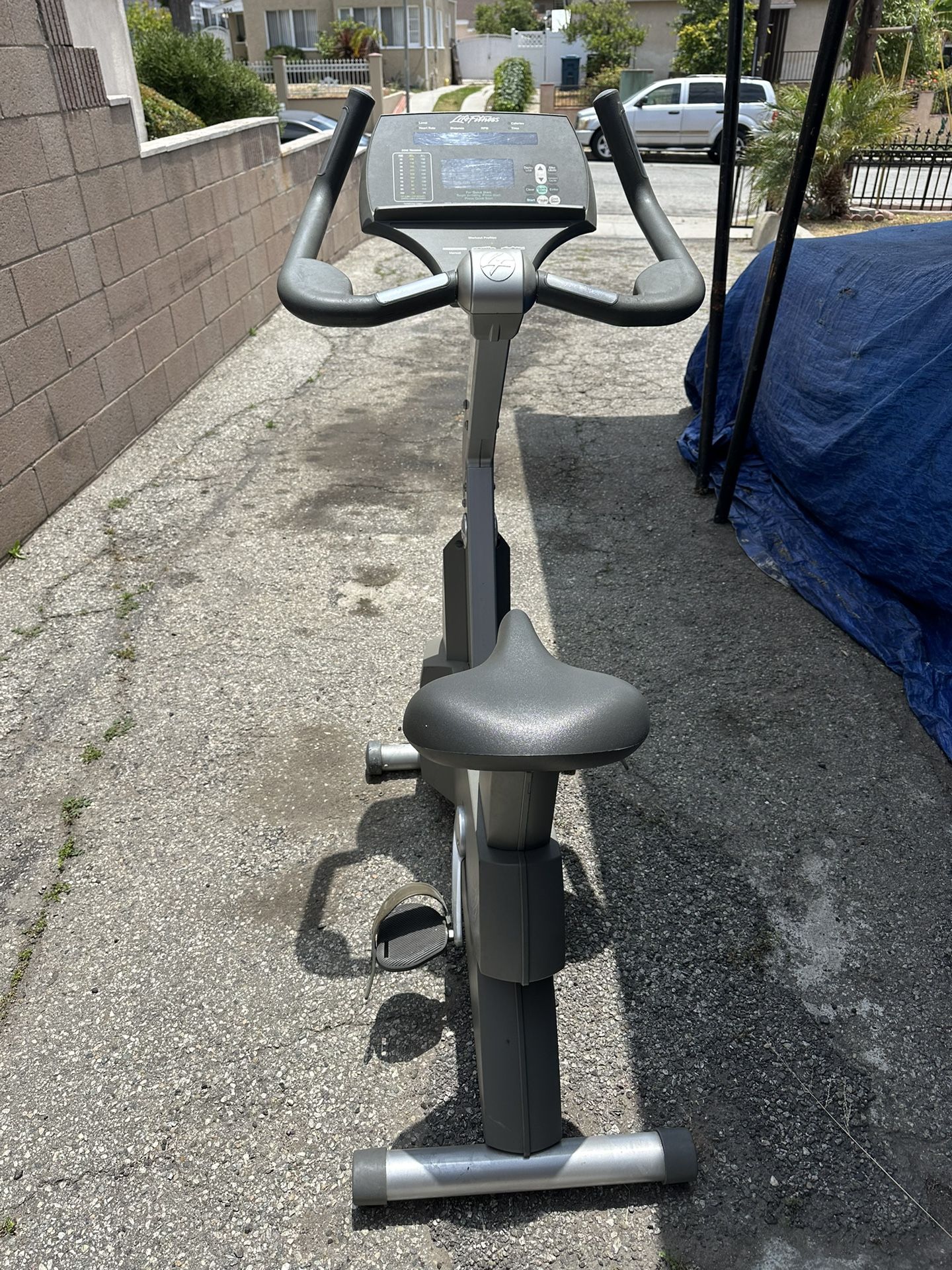 Life Fitness Exercise Bike