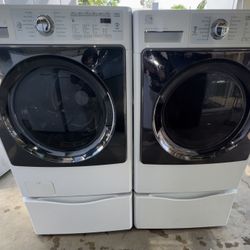 Kenmore Washer / Gas Dryer