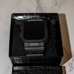 Apple Watch SE 2nd Generation 44mm with Rugged Band