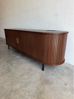 Walnut Oak TV Stand — Fluted Media Console — Mid Century Modern — Brand New! 🔥