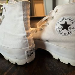 Converse Chuck Taylor (women’s 6.5)