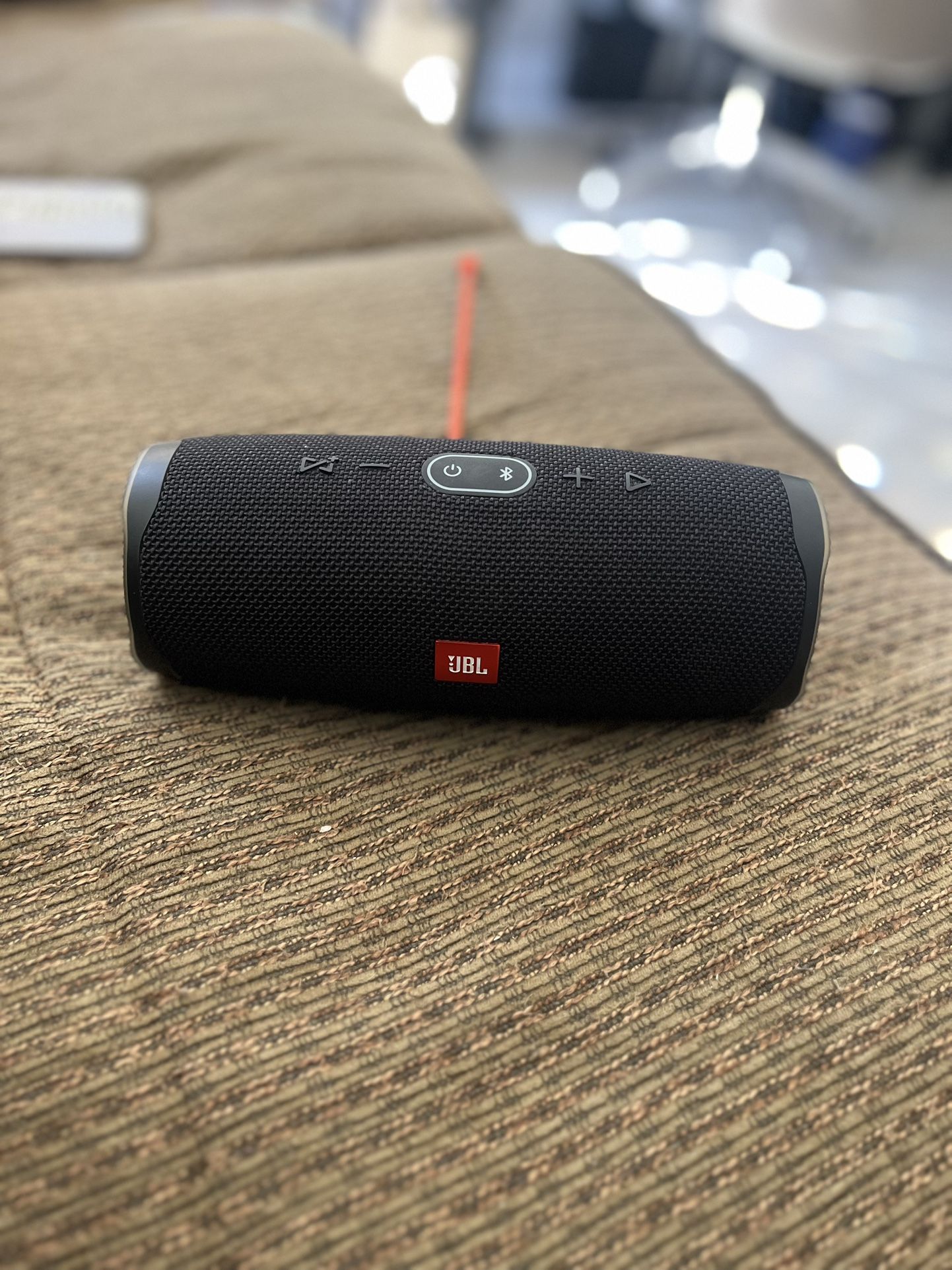 JBL CHARGE 4