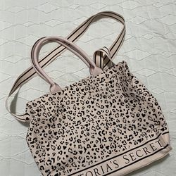 Tote for Sale in Riverside, CA - OfferUp