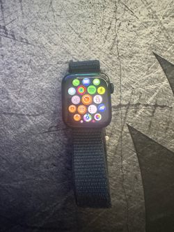 Apple Watch SE (GPS) (2nd Generation)
