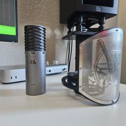 Aston Spirit Microphone + Official Aston Pop Filter