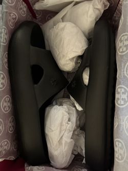 Tory Burch Shower Slide Sandals Women’s Size 8 Color Black