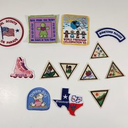 LOT OF 13 GIRL SCOUT ACTIVITY PATCHES BADGES