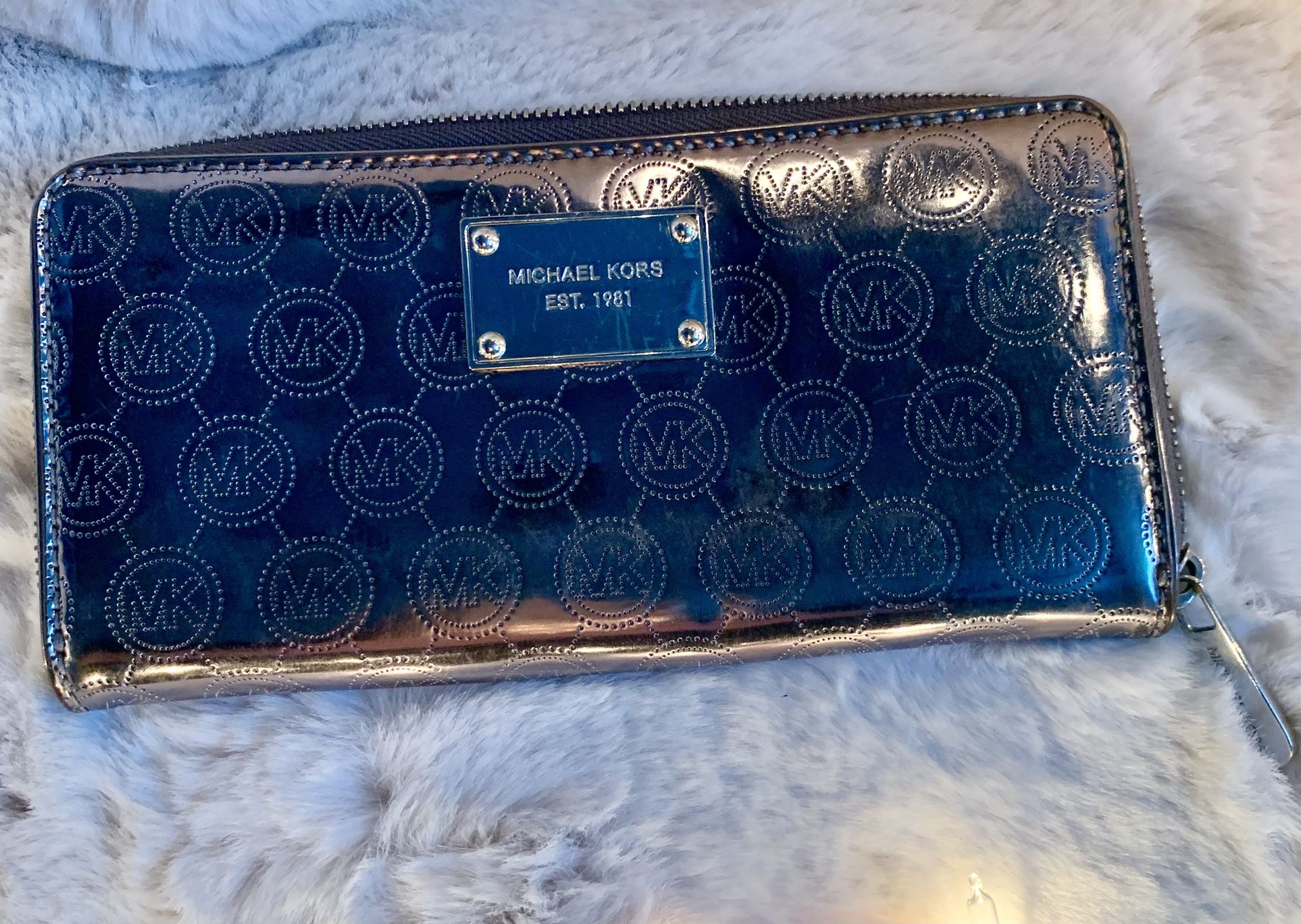 Michael Kors Metallic Wallet 