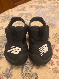new balance toddler sandels