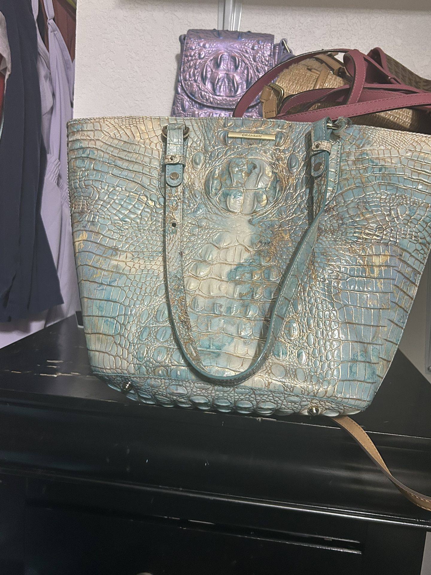 Brahmine embossed, large leather purse