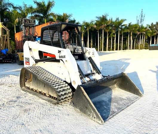 SKID STEER BOBCAT T250 TRACKS