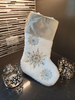 Beautiful NEW 3pc Set 4" Snowflake Candle Holders + Gold Silver Bling Stocking Winter White