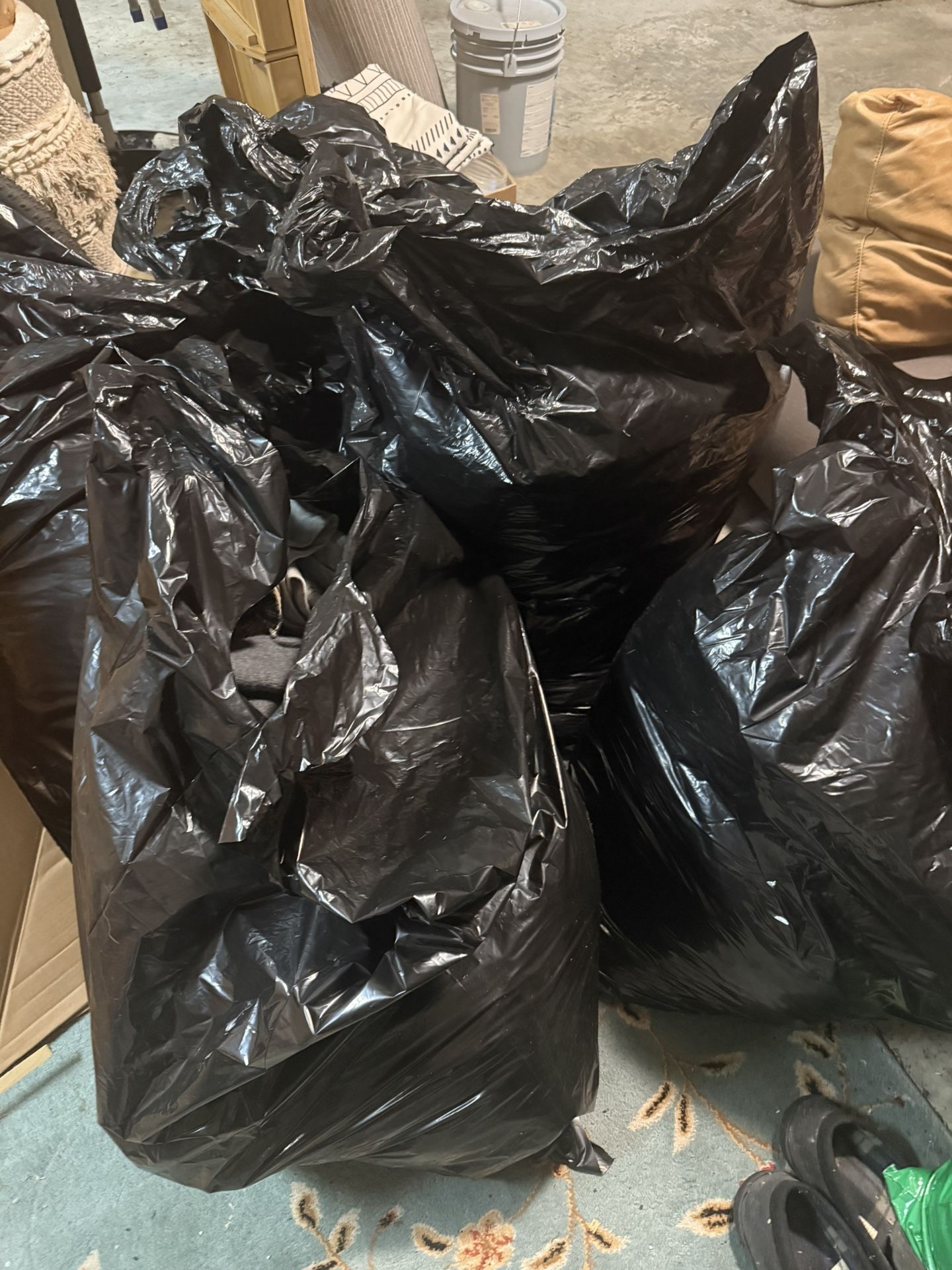 FREE 5 Massive Bags Of Women’s Clothes PENDING PICK UP