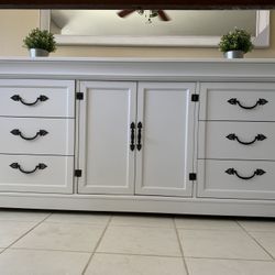 DRESSER/buffet