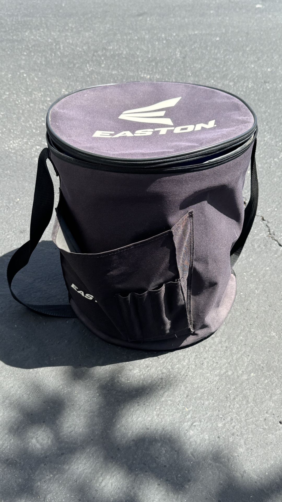 Easton Coach's Baseball/Softball Bucket Cover