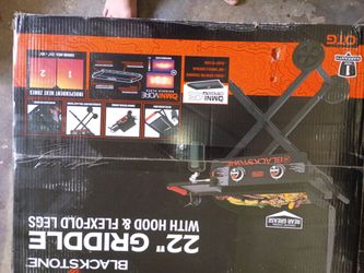 Blackstone 22" Griddle with Hood & Flexfold Legs