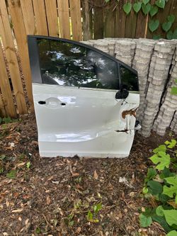 2026 Honda odyssey door