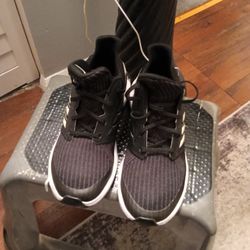 R A P I D A R U N Adidas Size 6