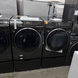 SAMSUNG 5.0 Cu Ft WASHER AND GAS DRYER