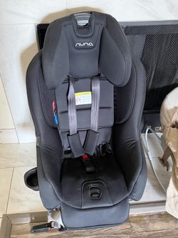 Nuna carseat
