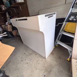 Boutique Desk Counter 