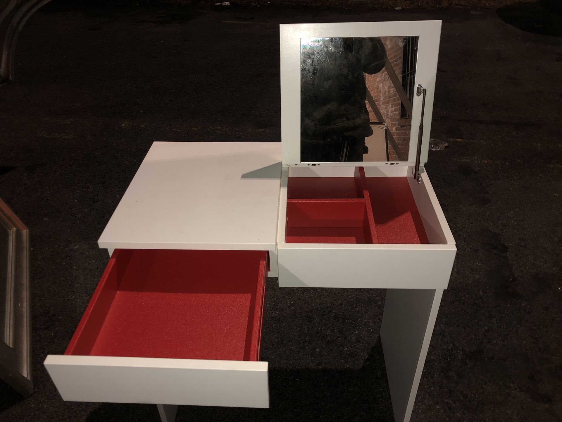 IKEA - Brimnes Vanity/ Dressing Table 28 X 17 X 32