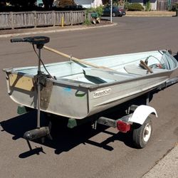 12' Smokercraft Aluminum Boat And Trailer 