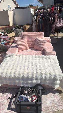 Chaise lounger