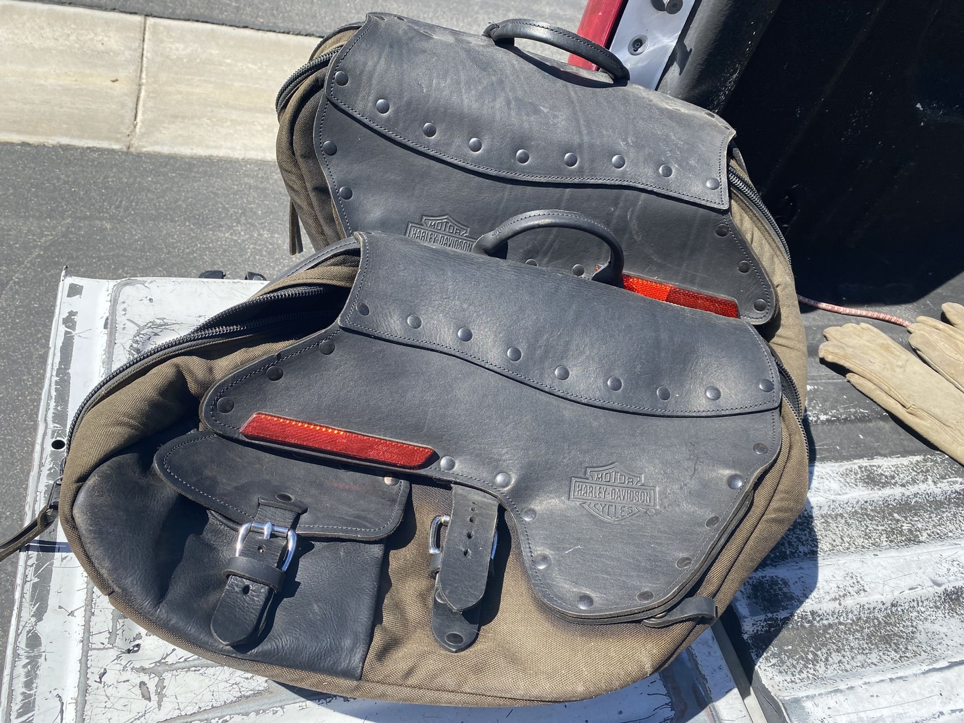Harley Dyna Convertible Bags