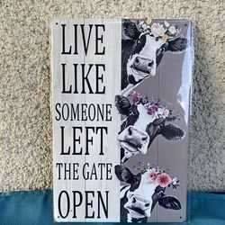 Cow Decor Metal Tin Sign.