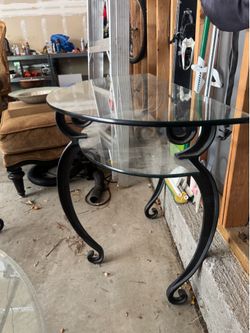Side 1/2 entry table / display table with shelf