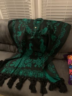 Elegant green peacock shawl