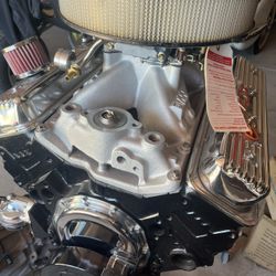 355 Small Block Chevy Engine