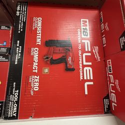 Milwaukee New 18ga Brad Nailer Fuel M18