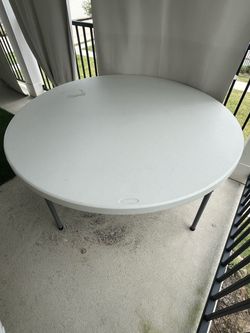 Let’s make a Deal moving sale