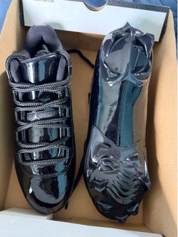 Jordan 11 cleats size 10